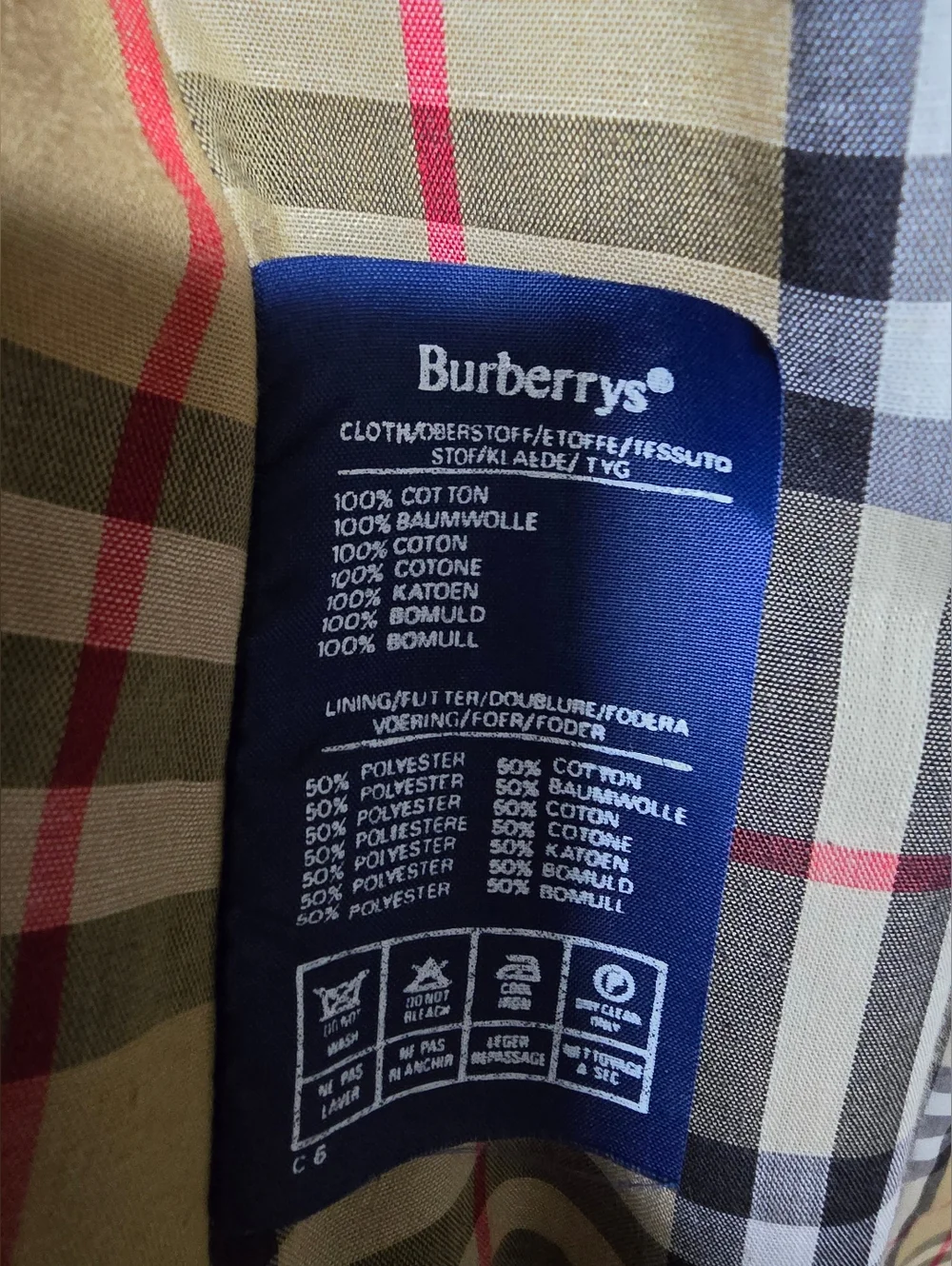 Vintage Burberry Beige Trench Coat with Nova Check Lining - Picture 7 of 10